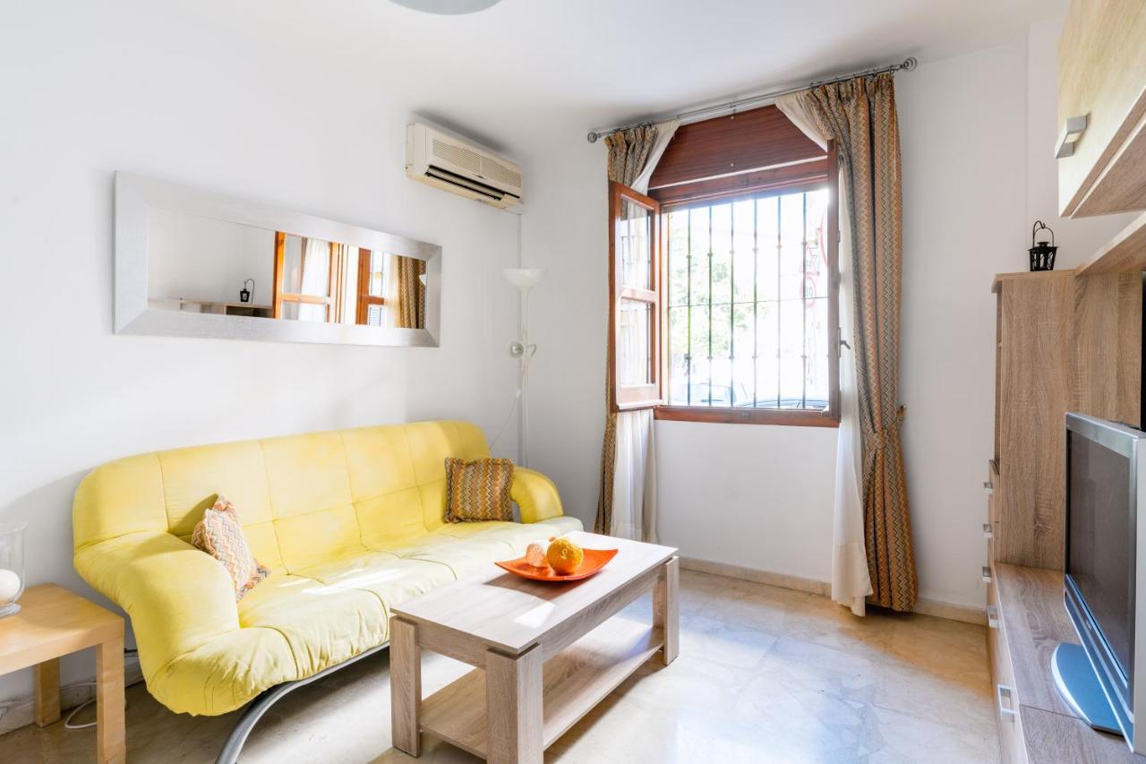 Holi-Rent Procurador Apartment เซบีญา ภายนอก รูปภาพ